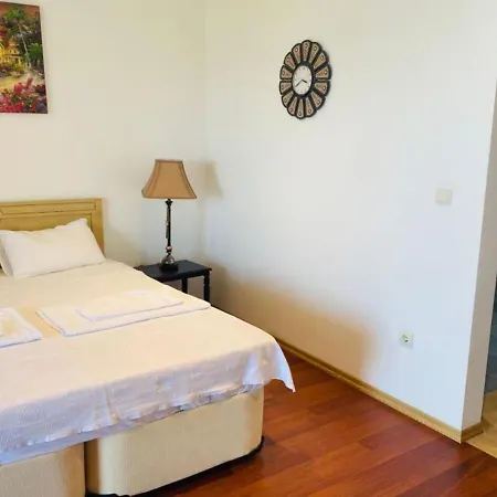 Hotell Carla *