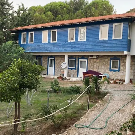 Carla Ξενοδοχείο *
